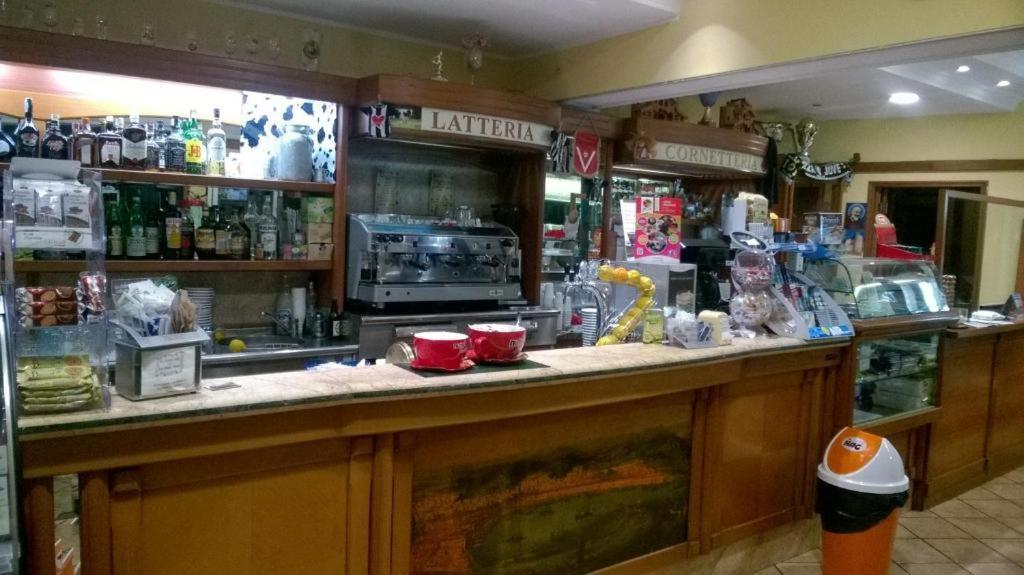 Bed and Breakfast Bb Dante Messina Exterior foto