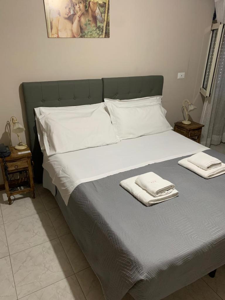Bed and Breakfast Bb Dante Messina Exterior foto